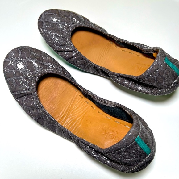 Tieks ballet flats patent leather grey croc new with box Sz 7 - Picture 7 of 8